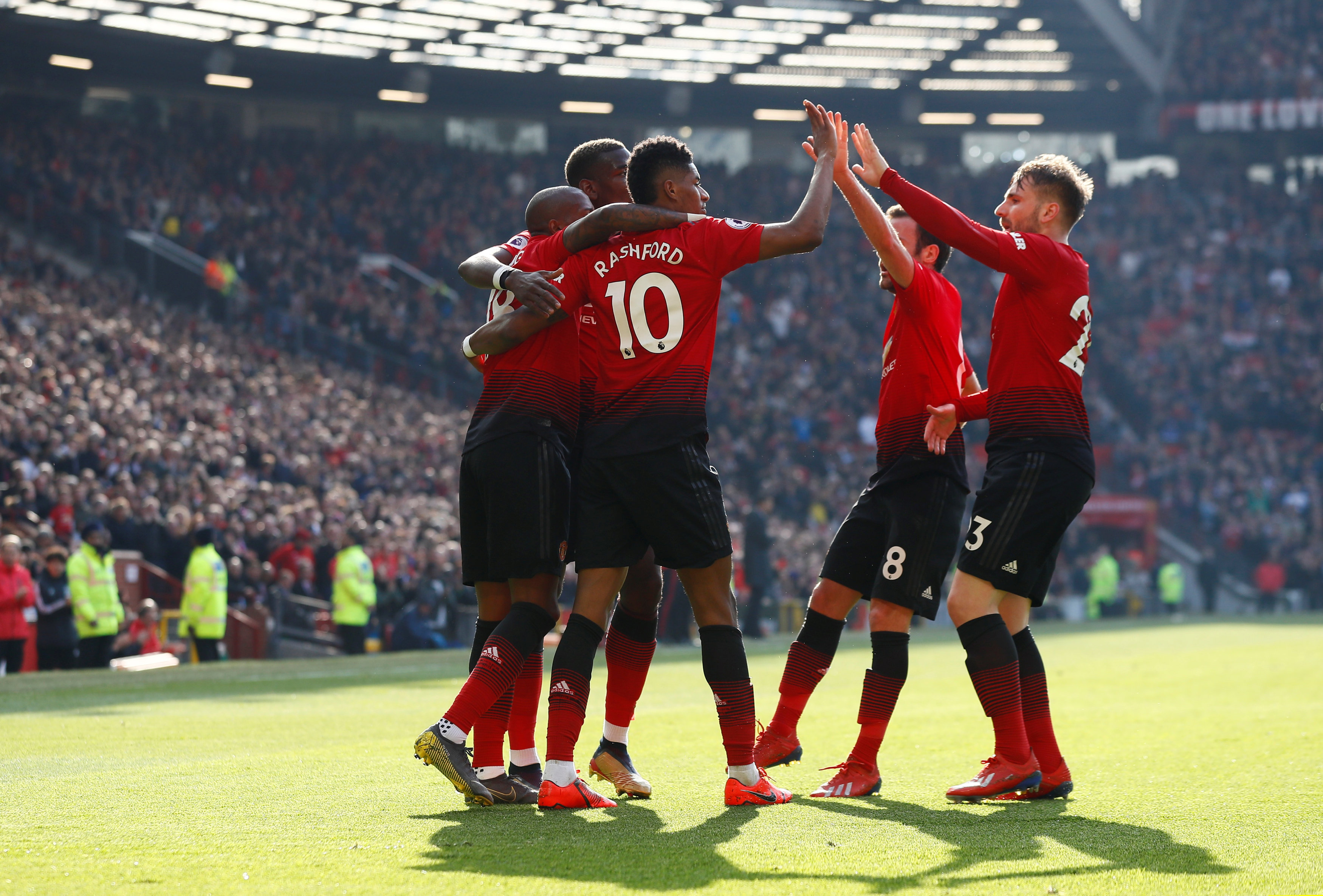 挑战面前坚 挑战面前坚